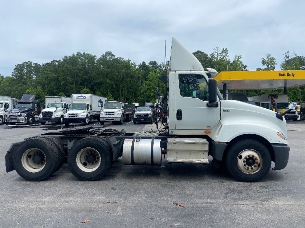 Day Cab Tractor-Heavy Duty Tractors-International-2019-LT625-Ladson-SC-576,938\n\t\tmiles-$ 22,750 - Image 8