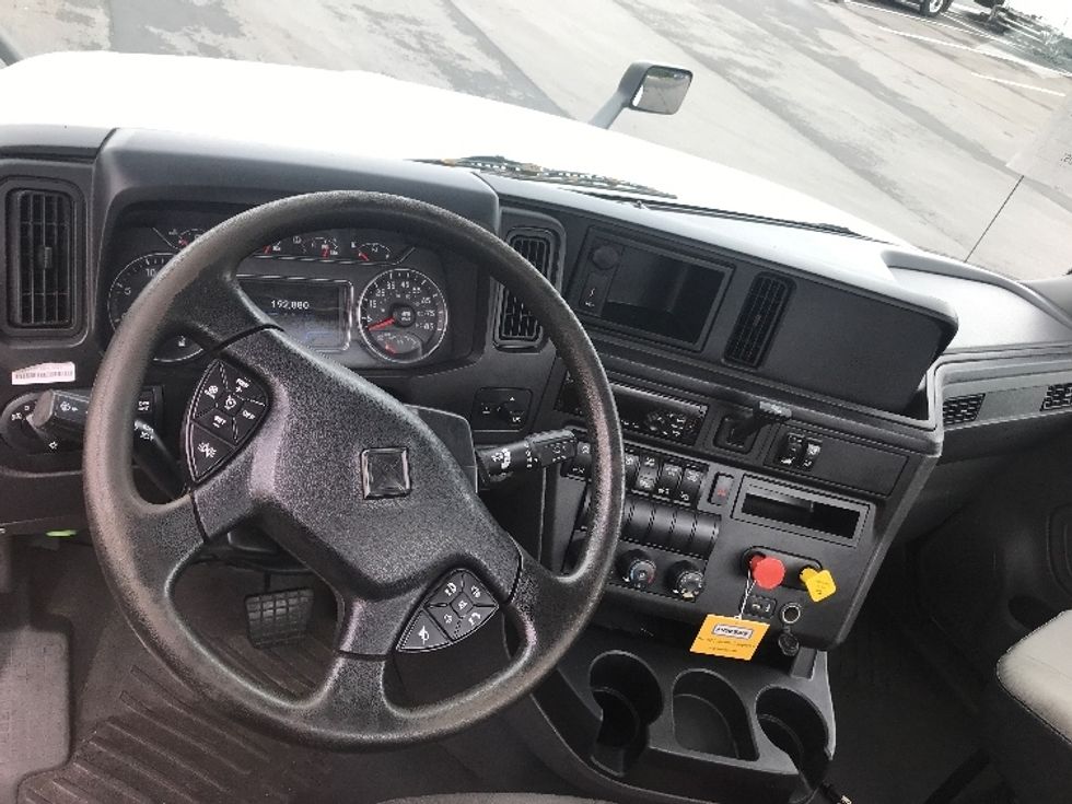 Day Cab Tractor-Heavy Duty Tractors-International-2019-LT625-Lafayette-LA-244,561\n\t\tmiles-$ 32,000 - Image 11