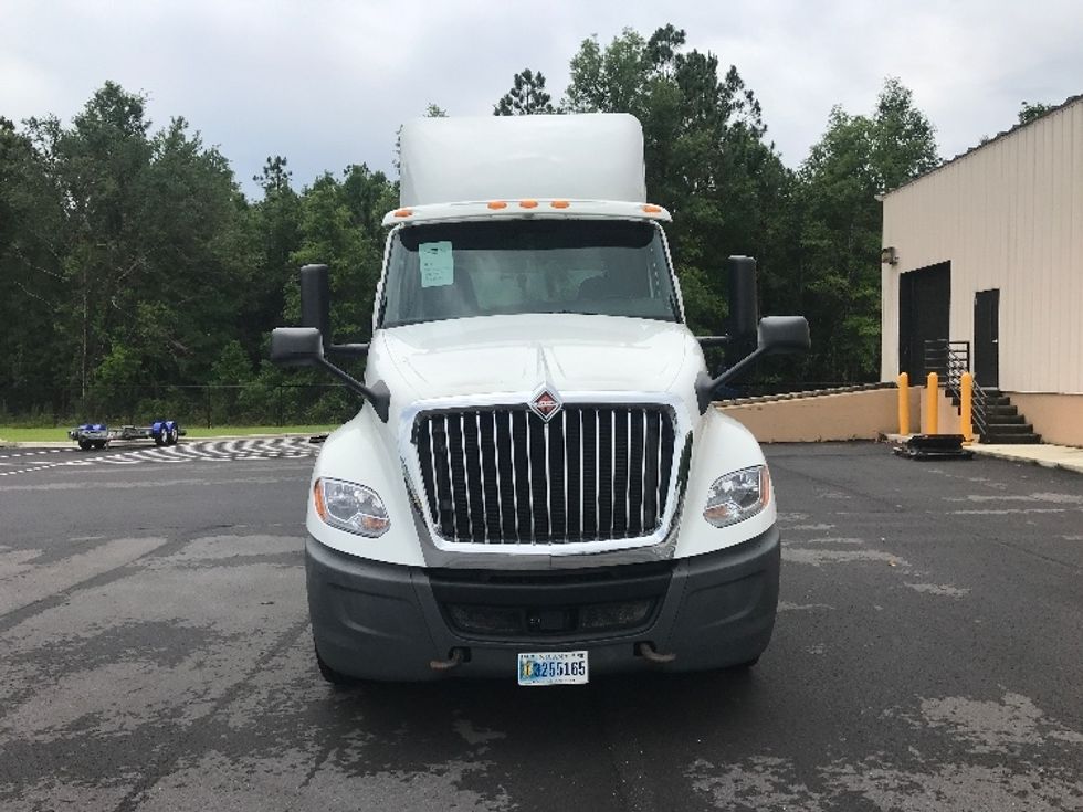 Day Cab Tractor-Heavy Duty Tractors-International-2019-LT625-Lafayette-LA-244,561\n\t\tmiles-$ 32,000 - Image 2