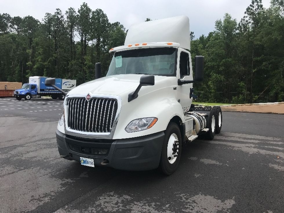 Day Cab Tractor-Heavy Duty Tractors-International-2019-LT625-Lafayette-LA-244,561\n\t\tmiles-$ 32,000 - Image 3