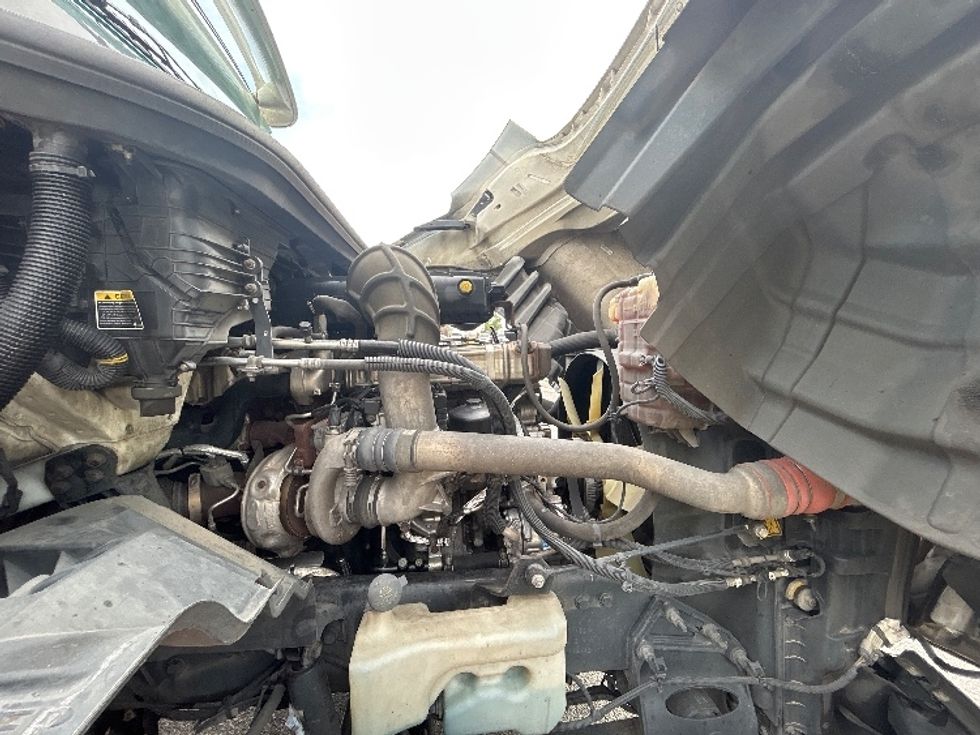 Day Cab Tractor-Heavy Duty Tractors-International-2019-LT625-Lafayette-LA-350,216\n\t\tmiles-$ 27,750 - Image 15