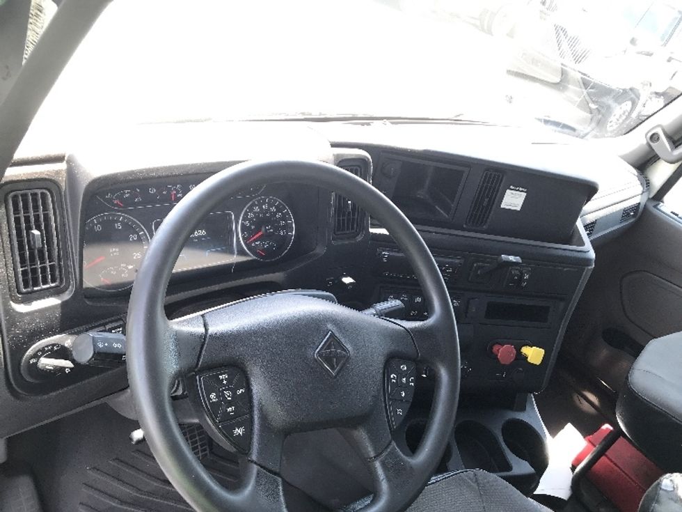 Day Cab Tractor-Heavy Duty Tractors-International-2019-LT625-Lancaster-PA-418,363\n\t\tmiles-$ 23,500 - Image 11