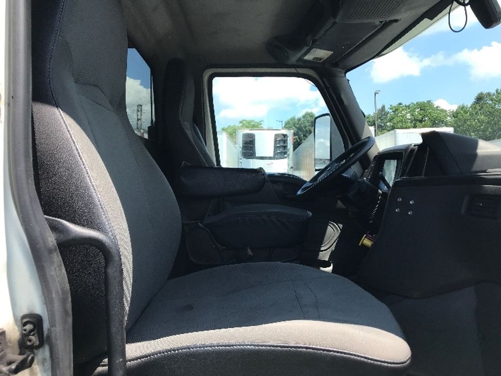 Day Cab Tractor-Heavy Duty Tractors-International-2019-LT625-Lancaster-PA-418,363\n\t\tmiles-$ 23,500 - Image 14