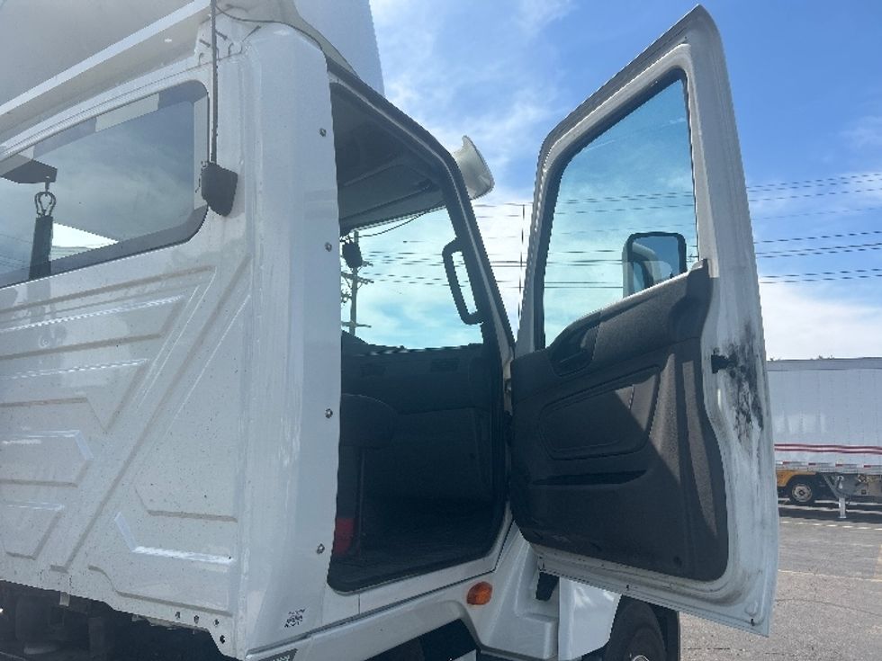 Day Cab Tractor-Heavy Duty Tractors-International-2019-LT625-Lansing-MI-232,788\n\t\tmiles-$ 25,000 - Image 12