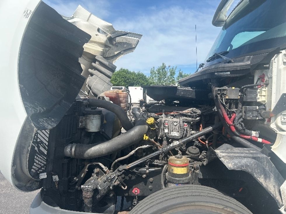 Day Cab Tractor-Heavy Duty Tractors-International-2019-LT625-Lansing-MI-232,788\n\t\tmiles-$ 25,000 - Image 16