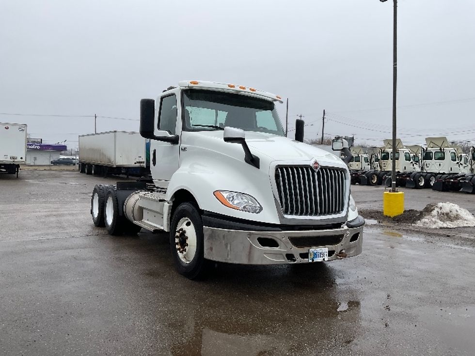 Day Cab Tractor-Heavy Duty Tractors-International-2019-LT625-Lansing-MI-351,502\n\t\tmiles-$ 31,250 - Image 1