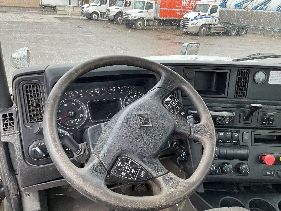 Day Cab Tractor-Heavy Duty Tractors-International-2019-LT625-Lansing-MI-351,502\n\t\tmiles-$ 31,250 - Image 11