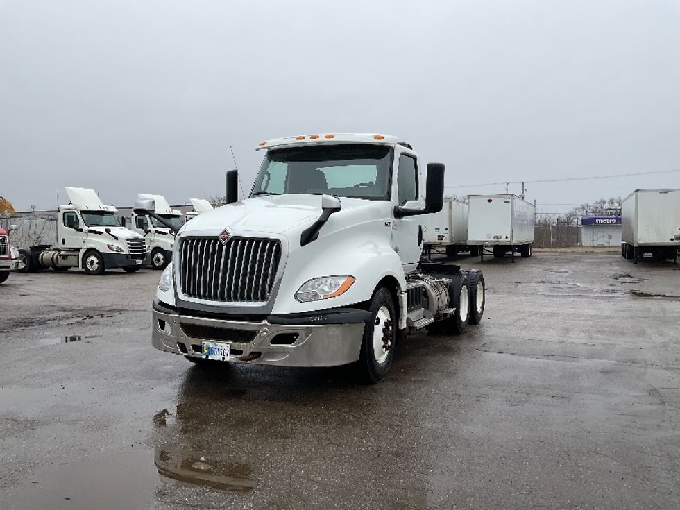 Day Cab Tractor-Heavy Duty Tractors-International-2019-LT625-Lansing-MI-351,502\n\t\tmiles-$ 31,250 - Image 3