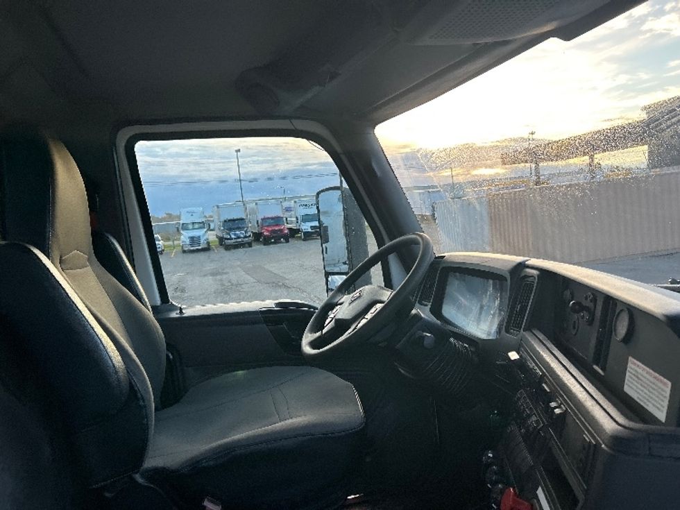 Day Cab Tractor-Heavy Duty Tractors-International-2019-LT625-Lansing-MI-418,870\n\t\tmiles-$ 29,750 - Image 14