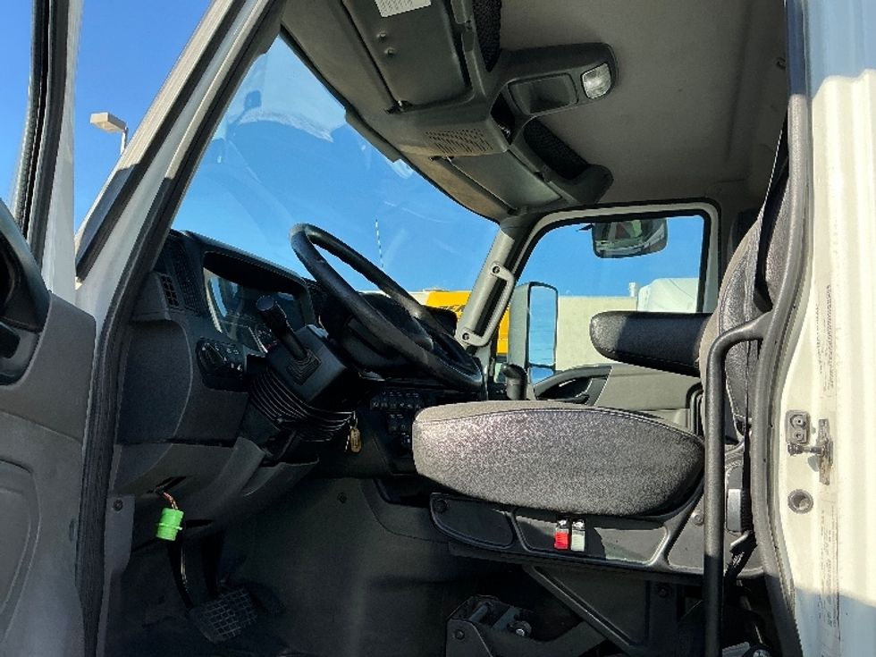 Day Cab Tractor-Heavy Duty Tractors-International-2019-LT625-Las Vegas-NV-133,473\n\t\tmiles-$ 26,250 - Image 9