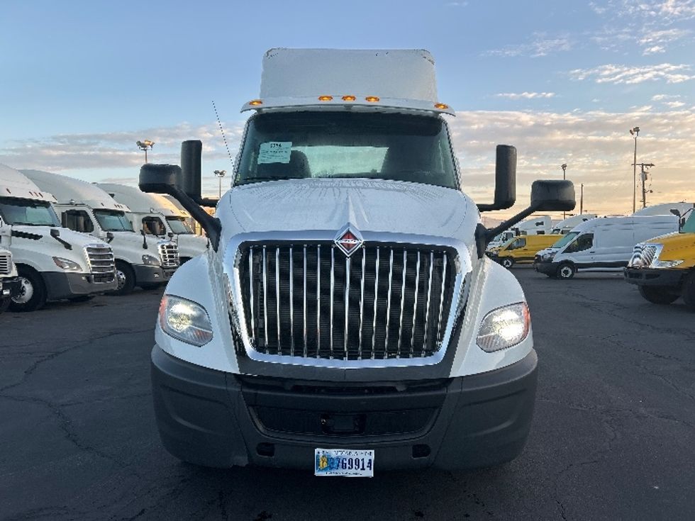 Day Cab Tractor-Heavy Duty Tractors-International-2019-LT625-Las Vegas-NV-191,218\n\t\tmiles-$ 31,250 - Image 2