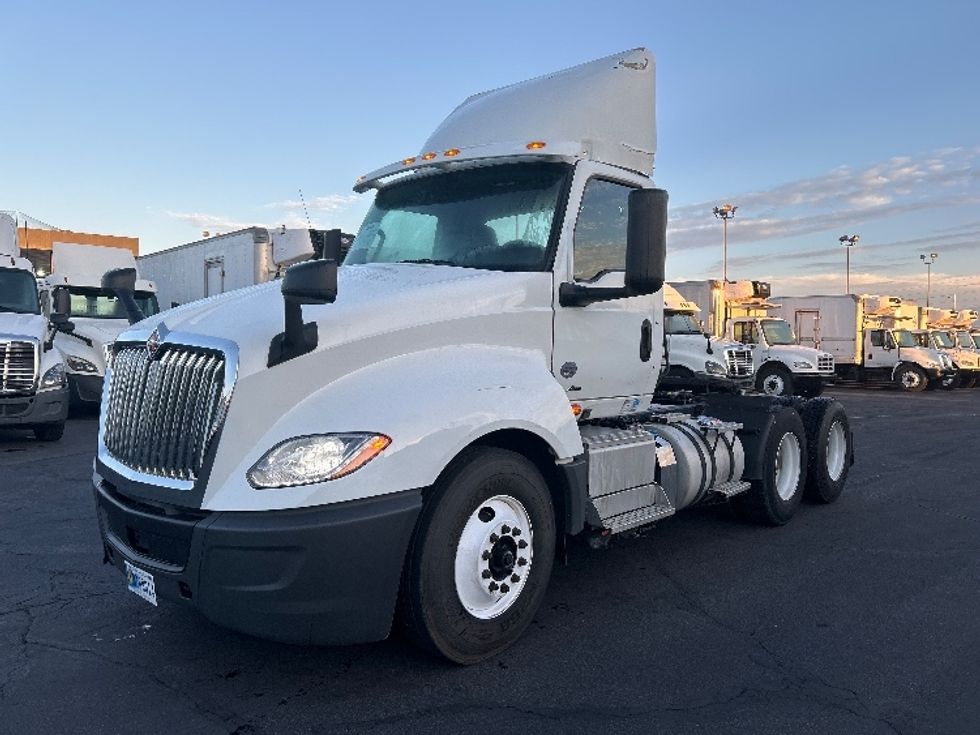 Day Cab Tractor-Heavy Duty Tractors-International-2019-LT625-Las Vegas-NV-191,218\n\t\tmiles-$ 31,250 - Image 3