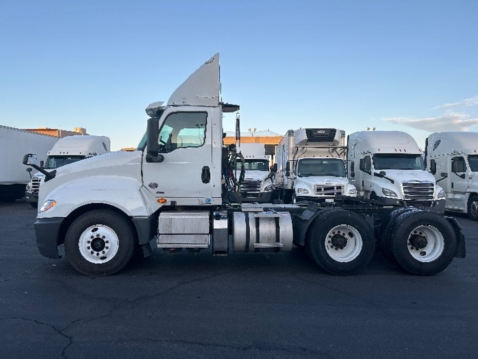 Day Cab Tractor-Heavy Duty Tractors-International-2019-LT625-Las Vegas-NV-191,218\n\t\tmiles-$ 31,250 - Image 4