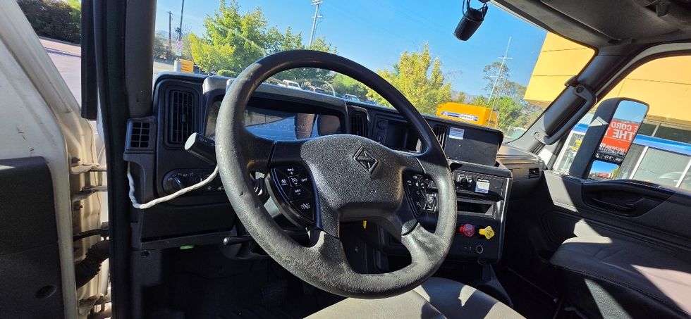 Day Cab Tractor-Heavy Duty Tractors-International-2019-LT625-Las Vegas-NV-207,758\n\t\tmiles-$ 29,750 - Image 10