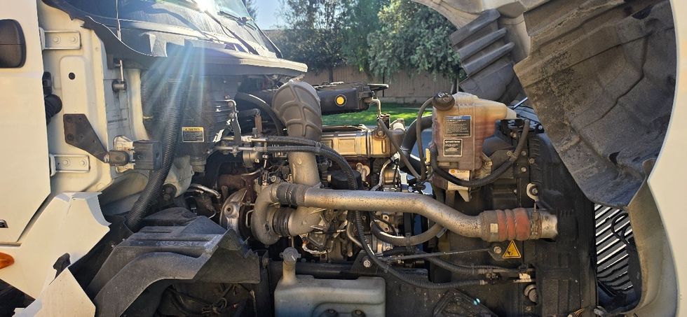 Day Cab Tractor-Heavy Duty Tractors-International-2019-LT625-Las Vegas-NV-207,758\n\t\tmiles-$ 29,750 - Image 16