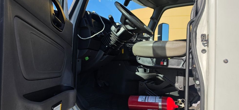 Day Cab Tractor-Heavy Duty Tractors-International-2019-LT625-Las Vegas-NV-207,758\n\t\tmiles-$ 29,750 - Image 9