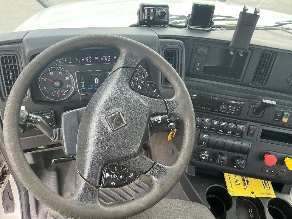 Day Cab Tractor-Heavy Duty Tractors-International-2019-LT625-Lexington-KY-406,113\n\t\tmiles-$ 26,250 - Image 11