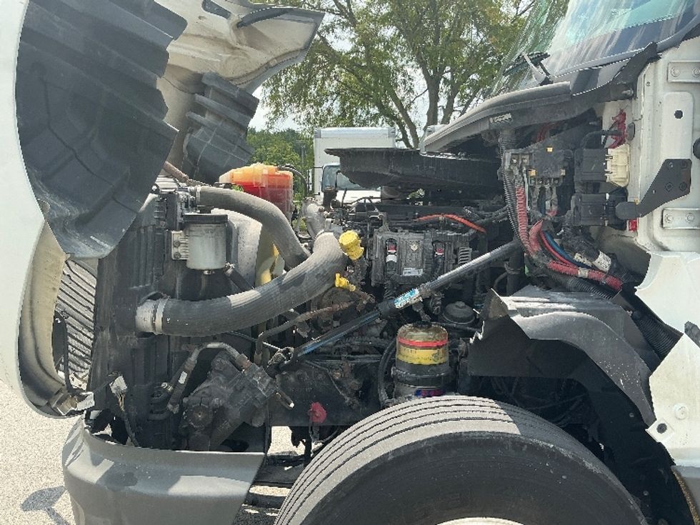 Day Cab Tractor-Heavy Duty Tractors-International-2019-LT625-Lexington-KY-406,113\n\t\tmiles-$ 26,250 - Image 16