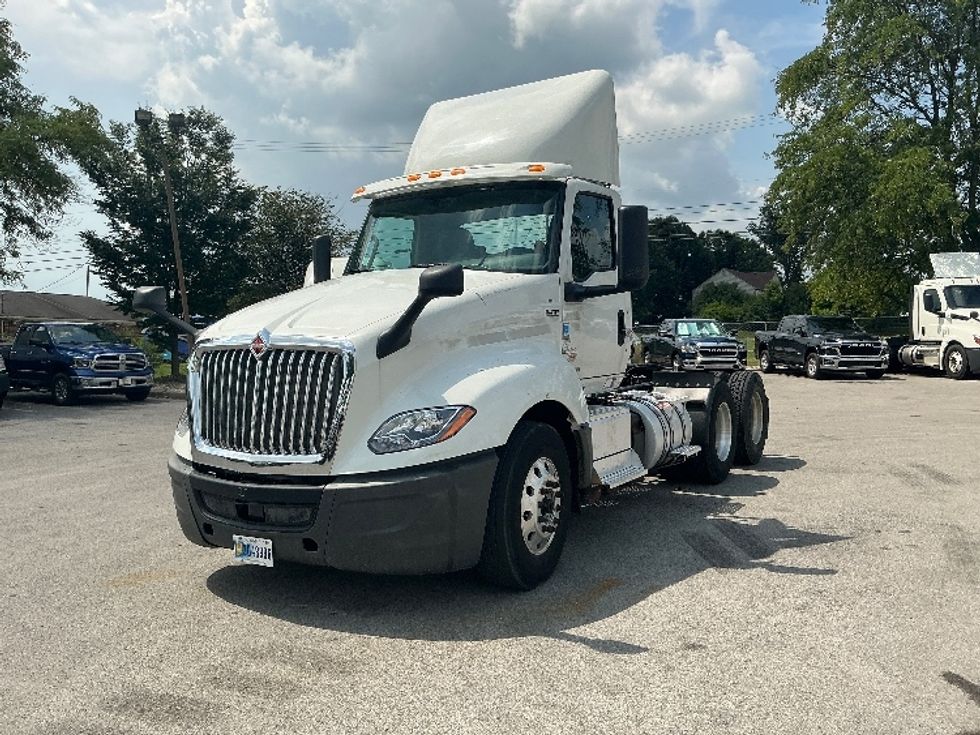 Day Cab Tractor-Heavy Duty Tractors-International-2019-LT625-Lexington-KY-406,113\n\t\tmiles-$ 26,250 - Image 3