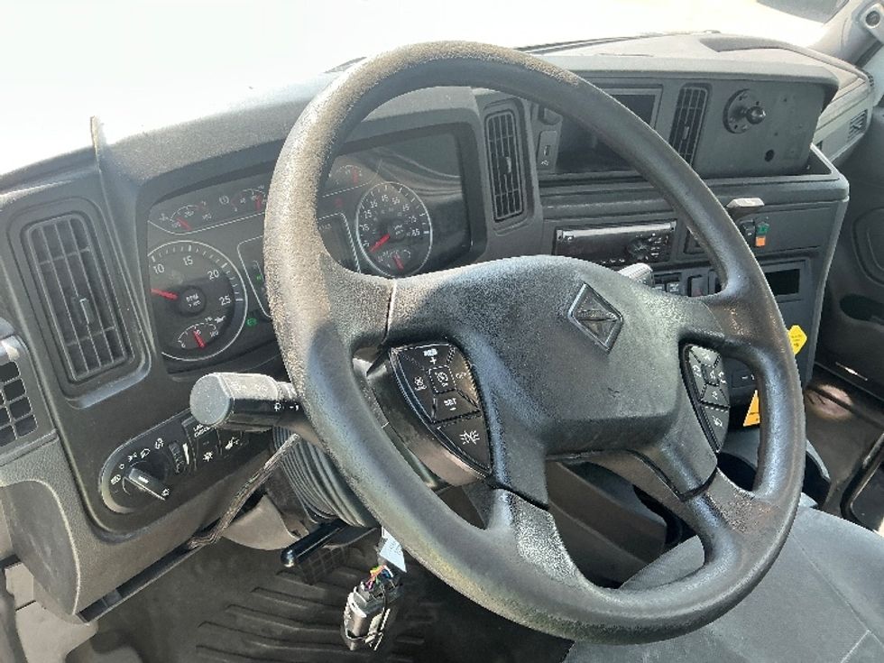 Day Cab Tractor-Heavy Duty Tractors-International-2019-LT625-Lexington-KY-436,222\n\t\tmiles-$ 23,500 - Image 10