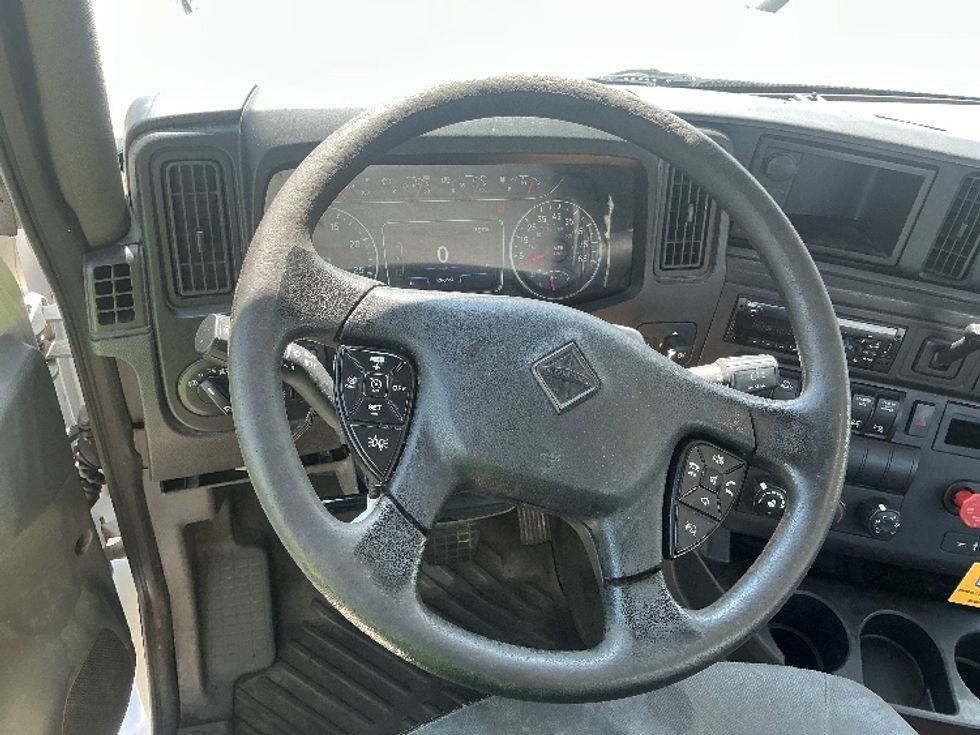 Day Cab Tractor-Heavy Duty Tractors-International-2019-LT625-Lexington-KY-436,222\n\t\tmiles-$ 23,500 - Image 11