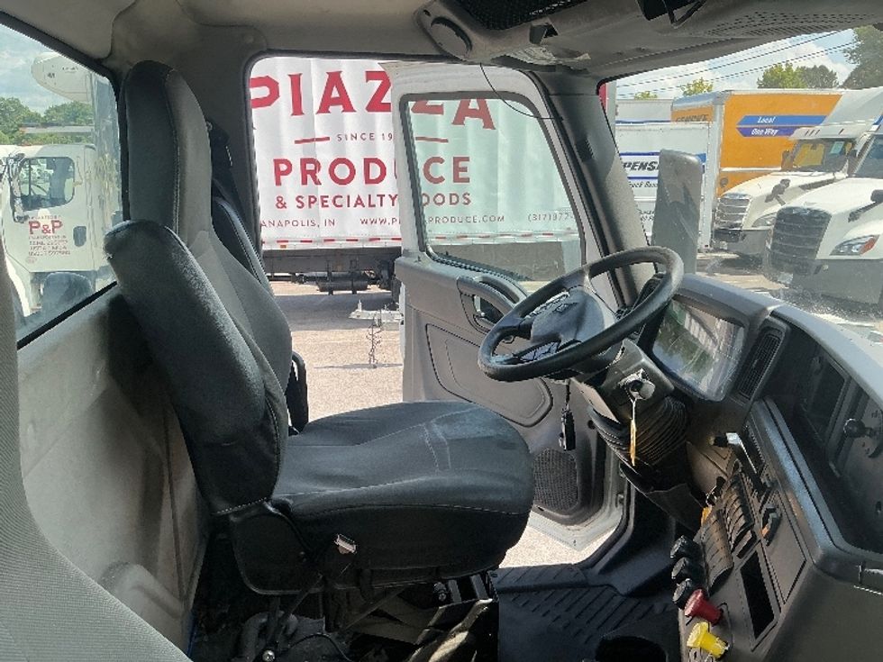 Day Cab Tractor-Heavy Duty Tractors-International-2019-LT625-Lexington-KY-436,222\n\t\tmiles-$ 23,500 - Image 14