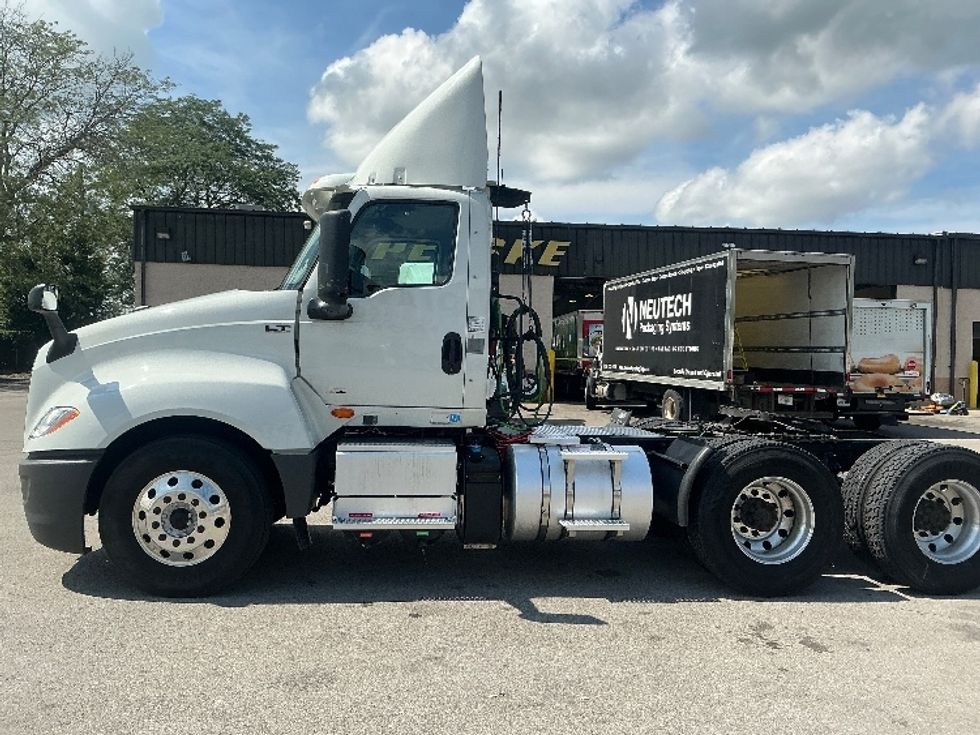Day Cab Tractor-Heavy Duty Tractors-International-2019-LT625-Lexington-KY-436,222\n\t\tmiles-$ 23,500 - Image 4