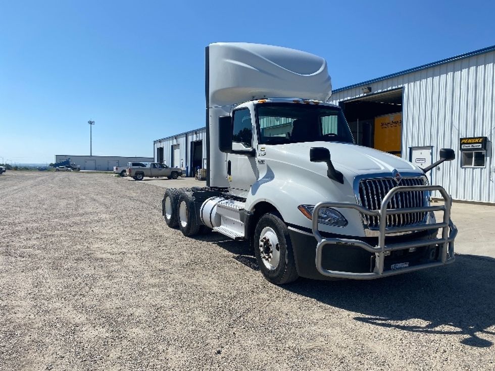 Day Cab Tractor-Heavy Duty Tractors-International-2019-LT625-Lincoln-ND-309,765\n\t\tmiles-$ 38,250 - Image 1