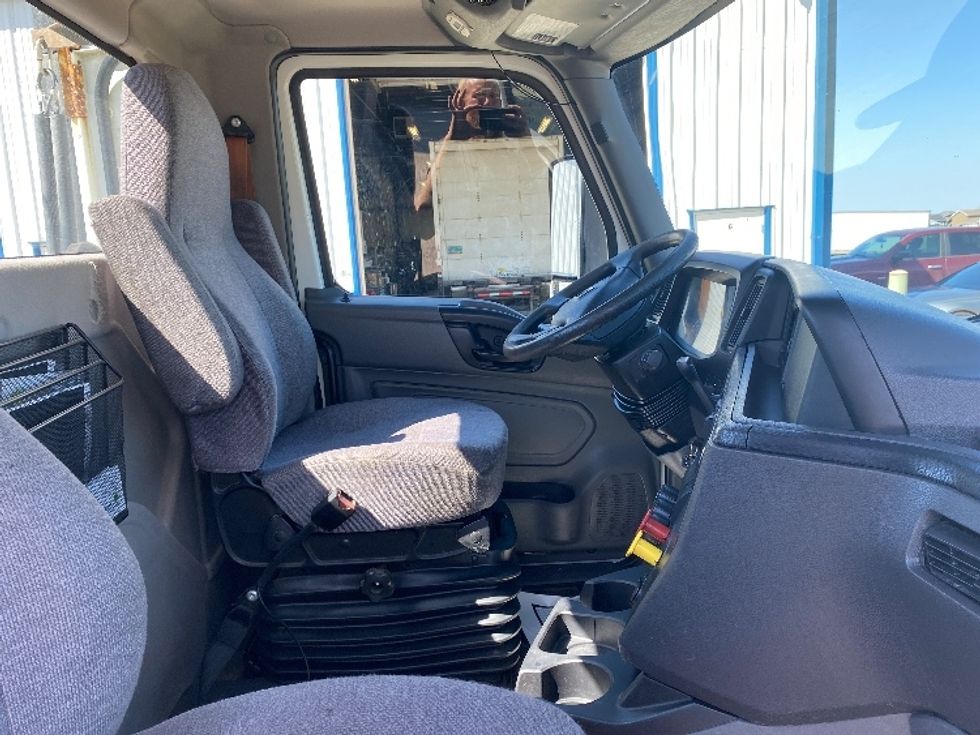 Day Cab Tractor-Heavy Duty Tractors-International-2019-LT625-Lincoln-ND-309,765\n\t\tmiles-$ 38,250 - Image 14