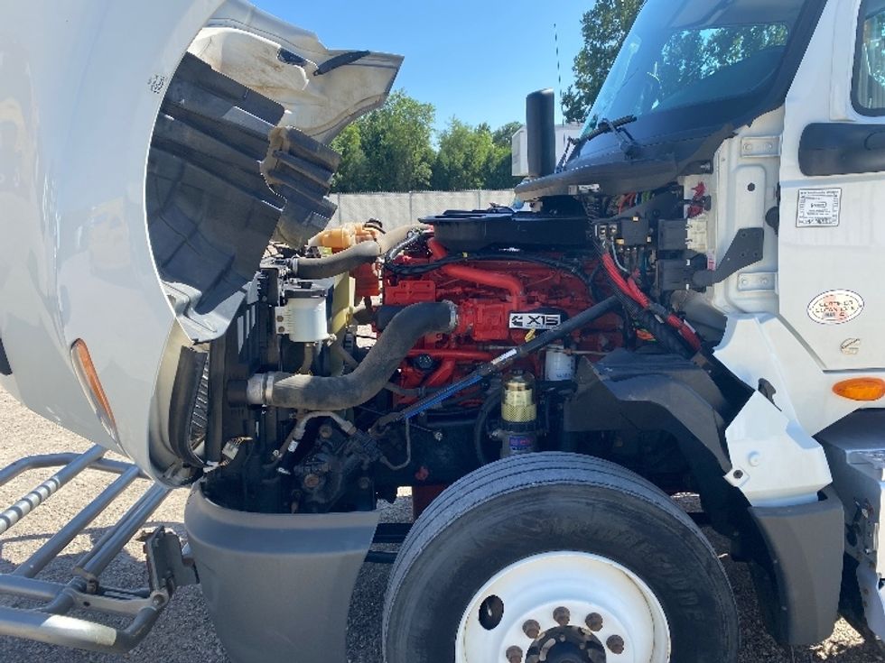 Day Cab Tractor-Heavy Duty Tractors-International-2019-LT625-Lincoln-ND-309,765\n\t\tmiles-$ 38,250 - Image 16