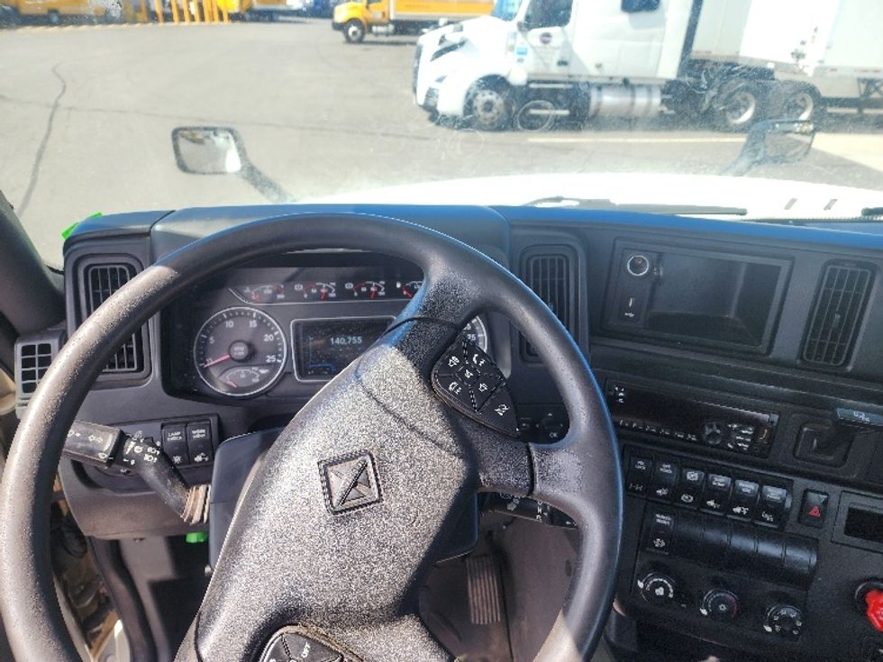 Day Cab Tractor-Heavy Duty Tractors-International-2019-LT625-Linden-NJ-140,754\n\t\tmiles-$ 27,750 - Image 11
