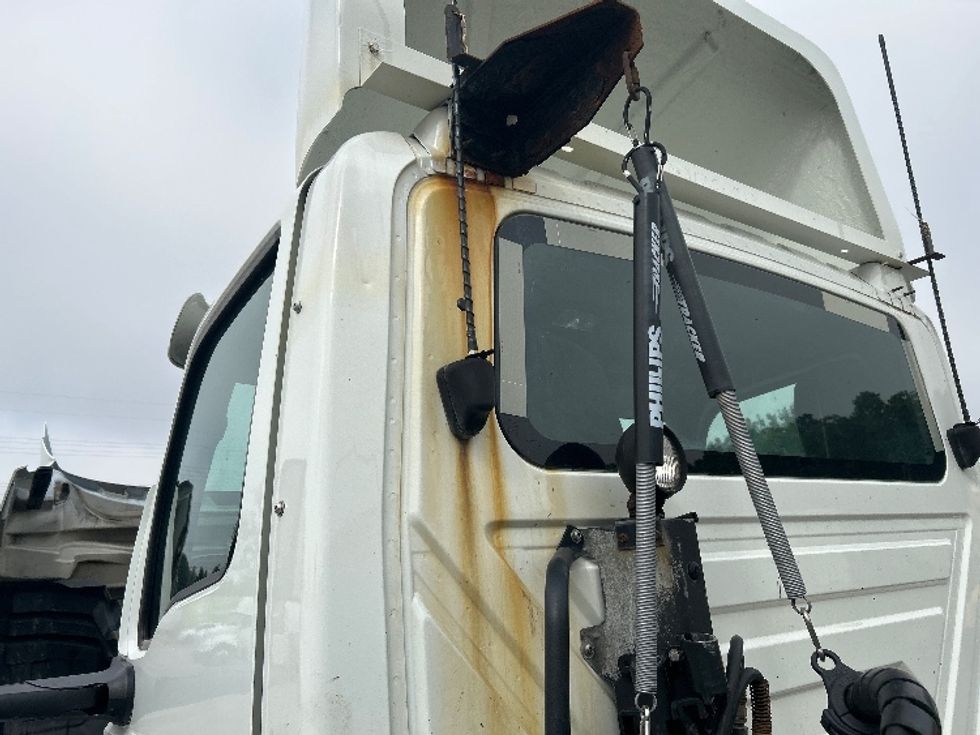 Day Cab Tractor-Heavy Duty Tractors-International-2019-LT625-London-ON-602,476\n\t\tkm-$ 31,500 - Image 18