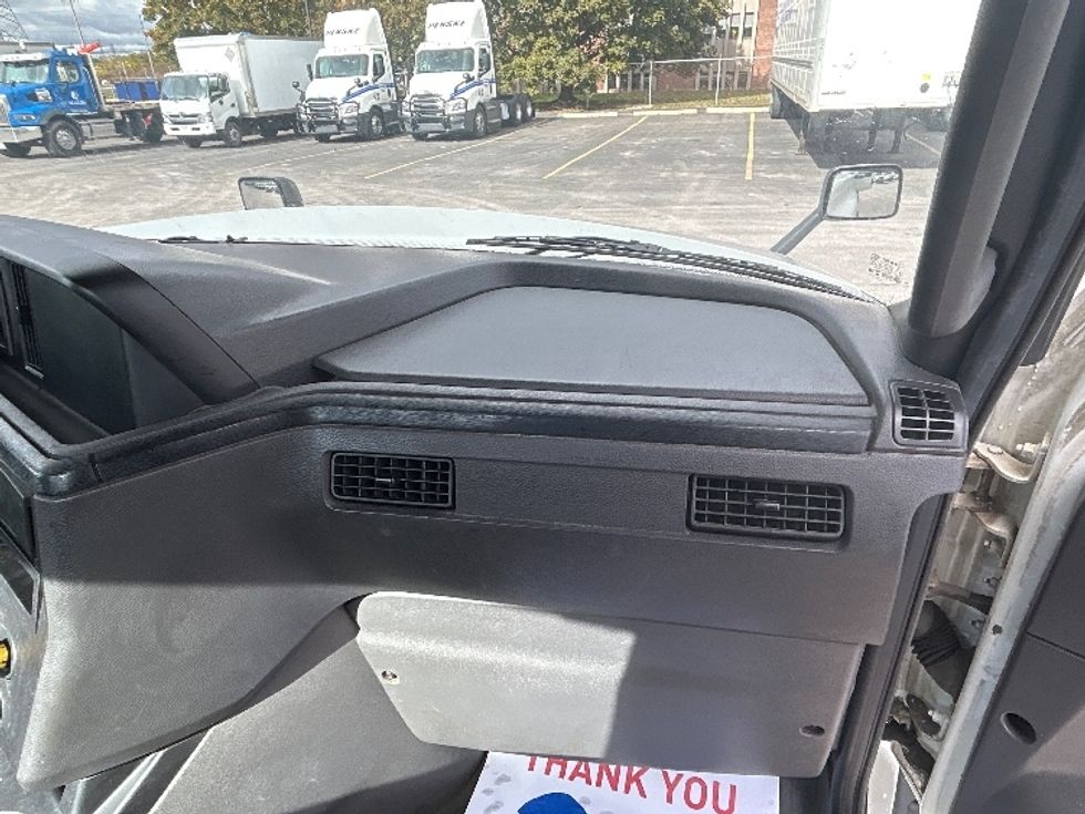 Day Cab Tractor-Heavy Duty Tractors-International-2019-LT625-London-ON-609,048\n\t\tkm-$ 31,250 - Image 13