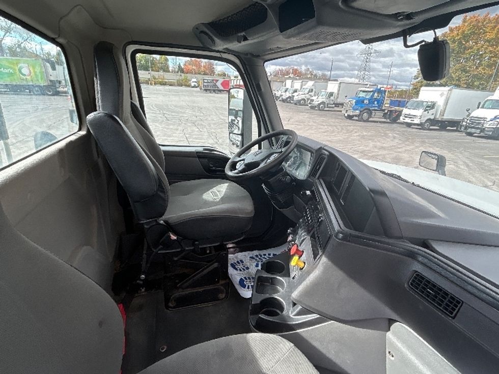Day Cab Tractor-Heavy Duty Tractors-International-2019-LT625-London-ON-609,048\n\t\tkm-$ 31,250 - Image 14