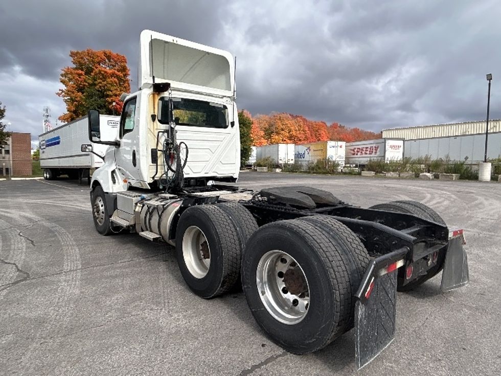 Day Cab Tractor-Heavy Duty Tractors-International-2019-LT625-London-ON-609,048\n\t\tkm-$ 31,250 - Image 5