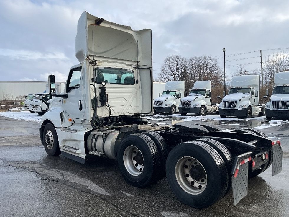 Day Cab Tractor-Heavy Duty Tractors-International-2019-LT625-London-ON-646,286\n\t\tkm-$ 41,000 - Image 5