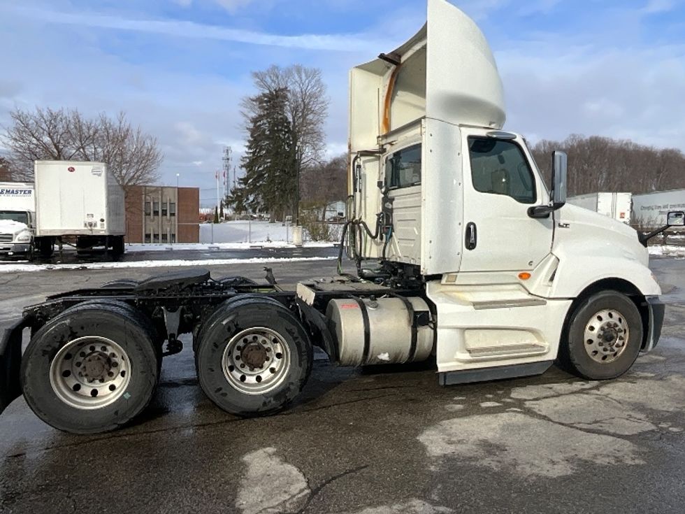 Day Cab Tractor-Heavy Duty Tractors-International-2019-LT625-London-ON-646,286\n\t\tkm-$ 41,000 - Image 8