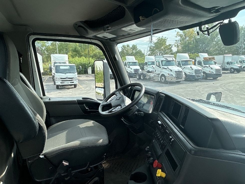 Day Cab Tractor-Heavy Duty Tractors-International-2019-LT625-London-ON-646,607\n\t\tkm-$ 29,500 - Image 14