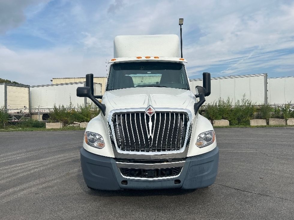 Day Cab Tractor-Heavy Duty Tractors-International-2019-LT625-London-ON-646,607\n\t\tkm-$ 29,500 - Image 2