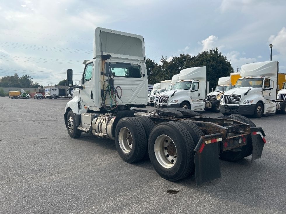 Day Cab Tractor-Heavy Duty Tractors-International-2019-LT625-London-ON-646,607\n\t\tkm-$ 29,500 - Image 5