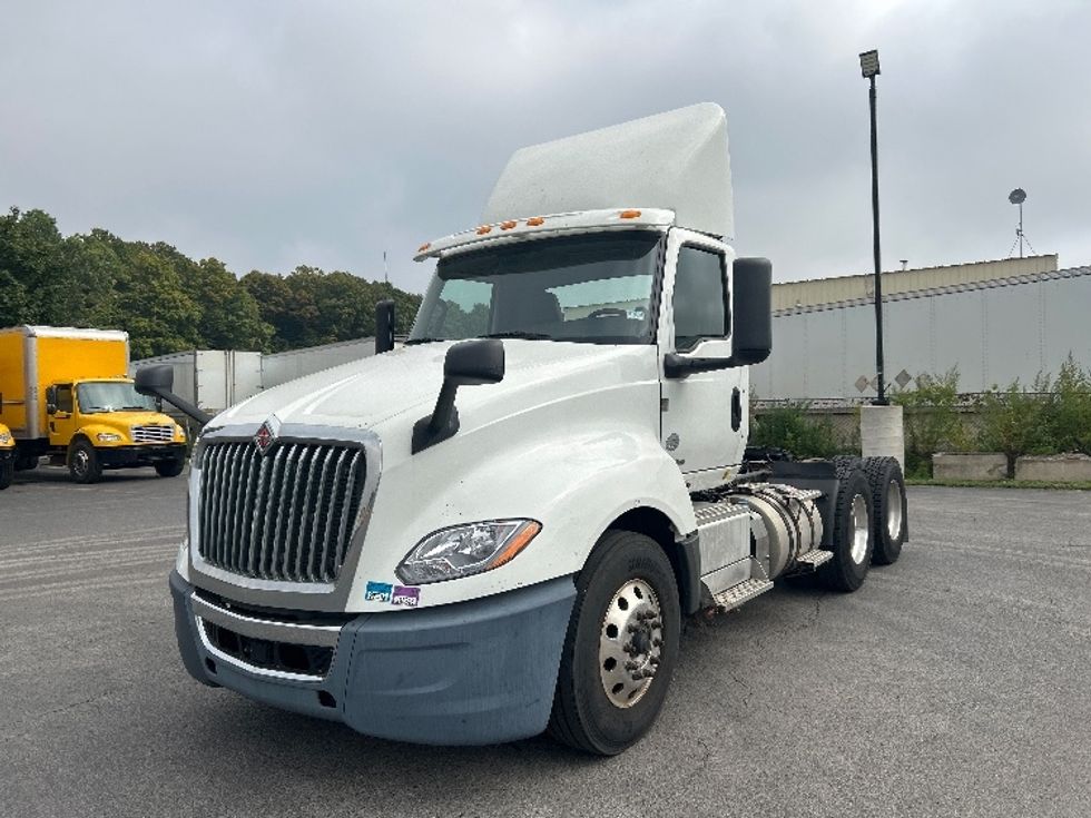 Day Cab Tractor-Heavy Duty Tractors-International-2019-LT625-London-ON-649,901\n\t\tkm-$ 29,500 - Image 3