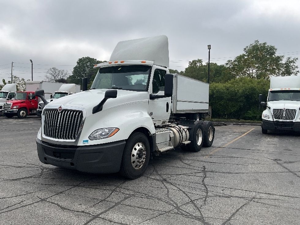 Day Cab Tractor-Heavy Duty Tractors-International-2019-LT625-London-ON-691,492\n\t\tkm-$ 27,500 - Image 3