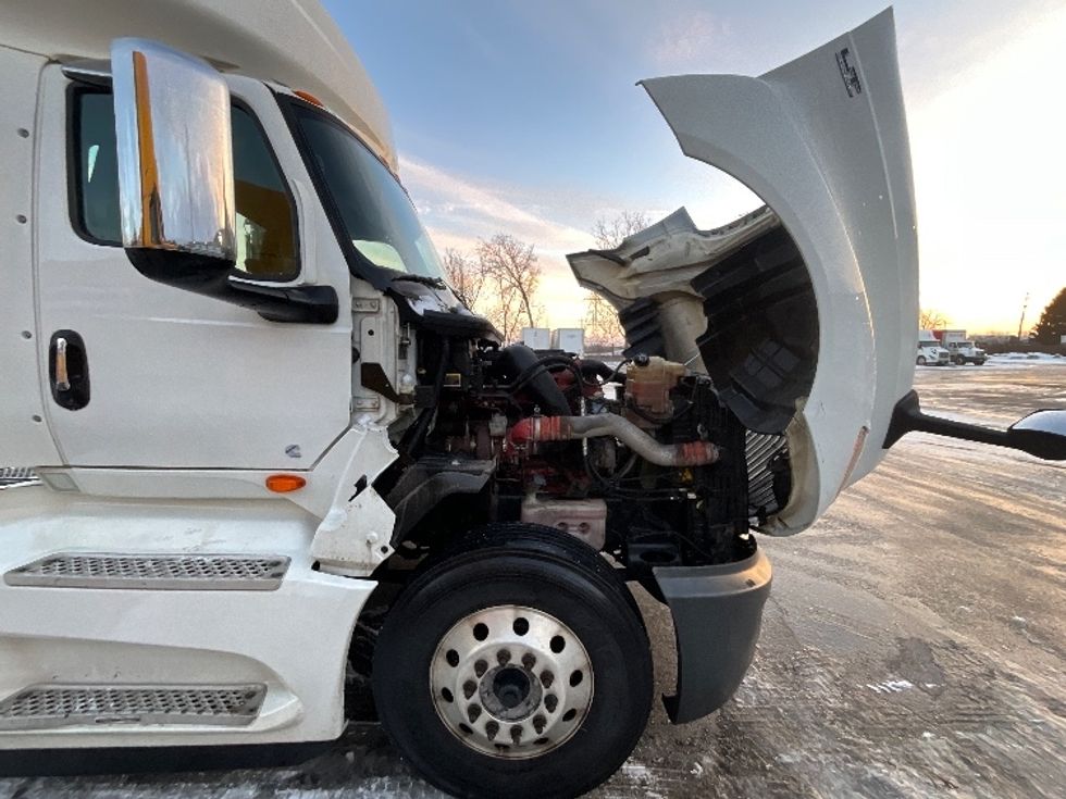 Day Cab Tractor-Heavy Duty Tractors-International-2019-LT625-London-ON-699,961\n\t\tkm-$ 38,500 - Image 15