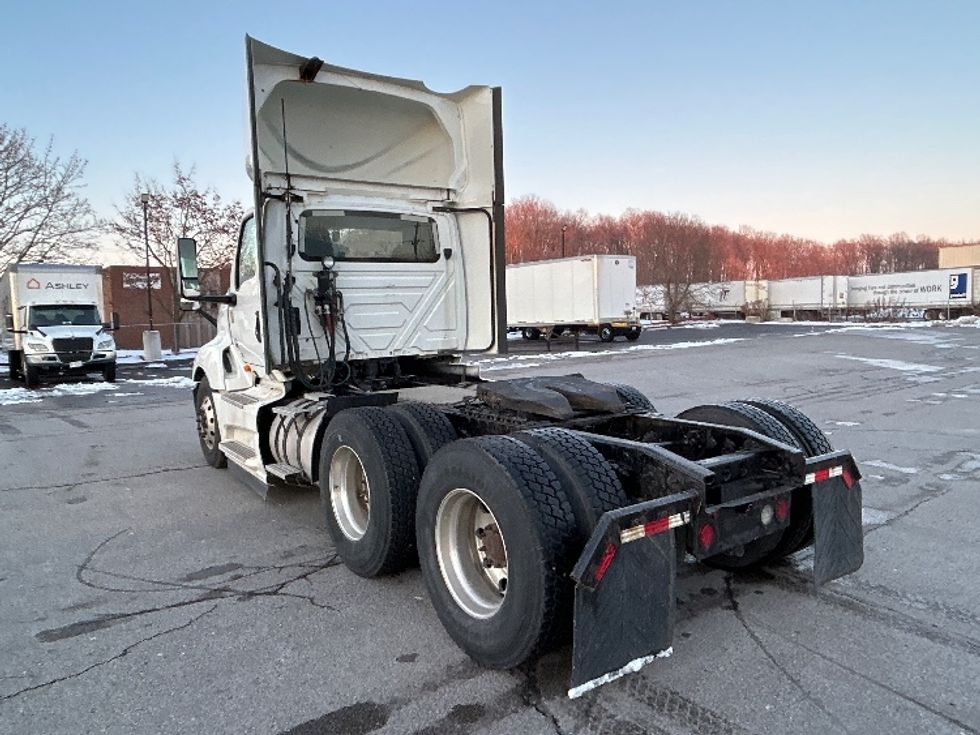 Day Cab Tractor-Heavy Duty Tractors-International-2019-LT625-London-ON-746,343\n\t\tkm-$ 36,500 - Image 5