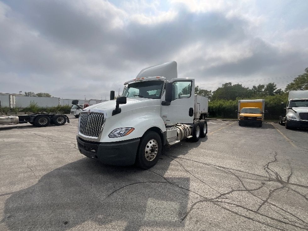 Day Cab Tractor-Heavy Duty Tractors-International-2019-LT625-London-ON-926,454\n\t\tkm-$ 24,500 - Image 3