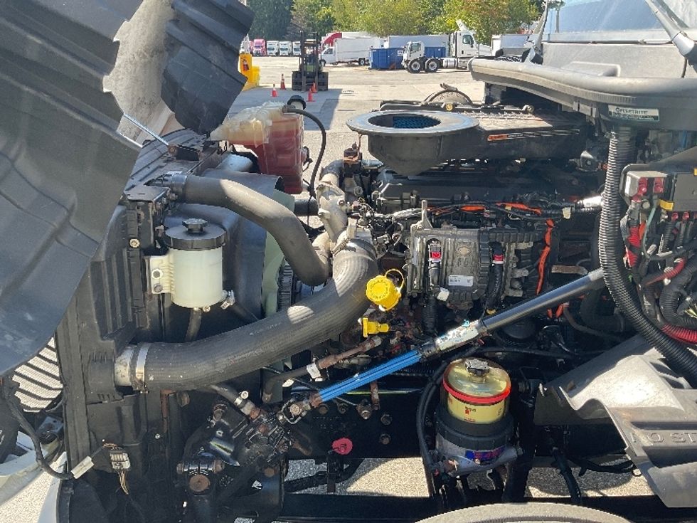 Day Cab Tractor-Heavy Duty Tractors-International-2019-LT625-Londonderry-NH-203,883\n\t\tmiles-$ 28,750 - Image 16