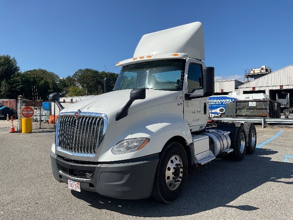 Day Cab Tractor-Heavy Duty Tractors-International-2019-LT625-Londonderry-NH-203,883\n\t\tmiles-$ 28,750 - Image 3