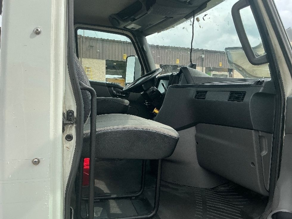 Day Cab Tractor-Heavy Duty Tractors-International-2019-LT625-Louisville-KY-690,028\n\t\tmiles-$ 20,250 - Image 14
