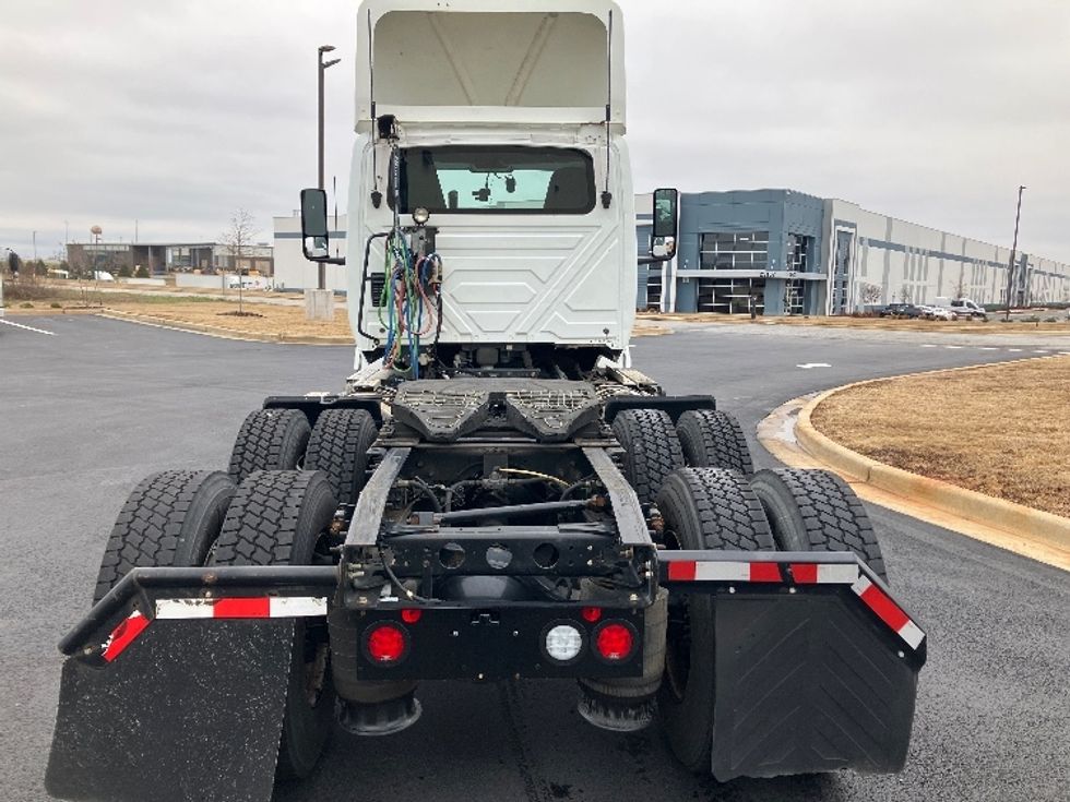 Day Cab Tractor-Heavy Duty Tractors-International-2019-LT625-Madison-AL-378,489\n\t\tmiles-$ 26,250 - Image 6