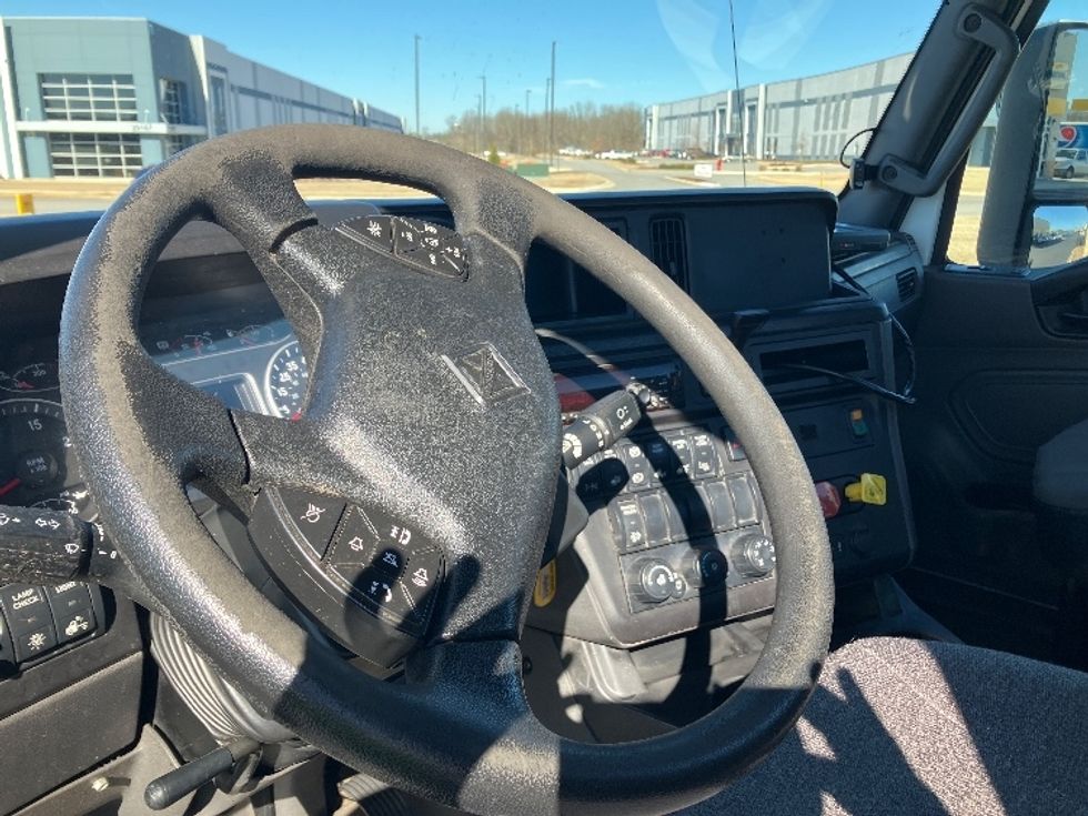 Day Cab Tractor-Heavy Duty Tractors-International-2019-LT625-Madison-AL-417,008\n\t\tmiles-$ 24,000 - Image 10